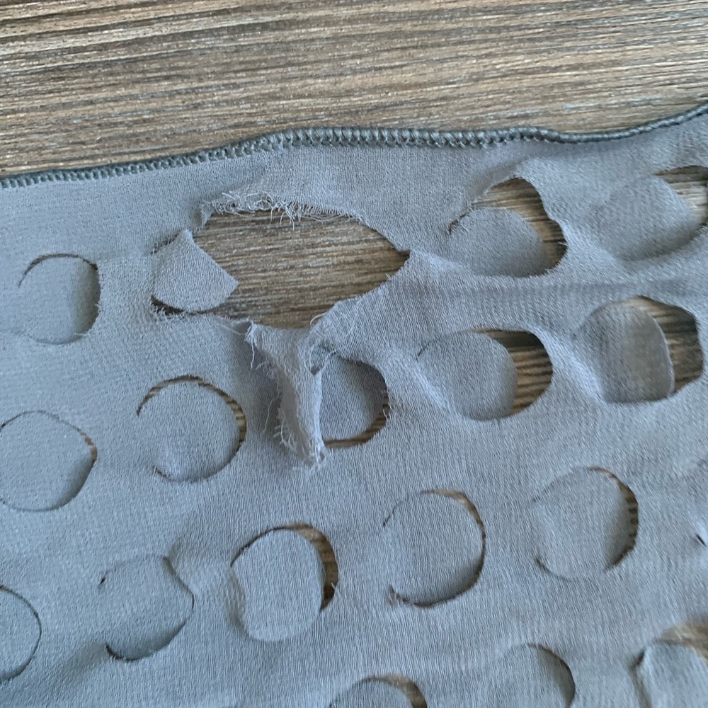 Gray Scarf - Picture 5 of 7